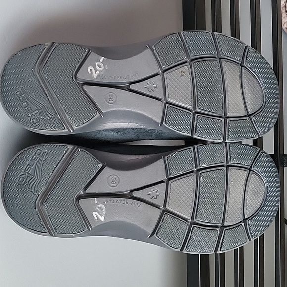 Dansko gray suede clogs - Picture 4 of 5